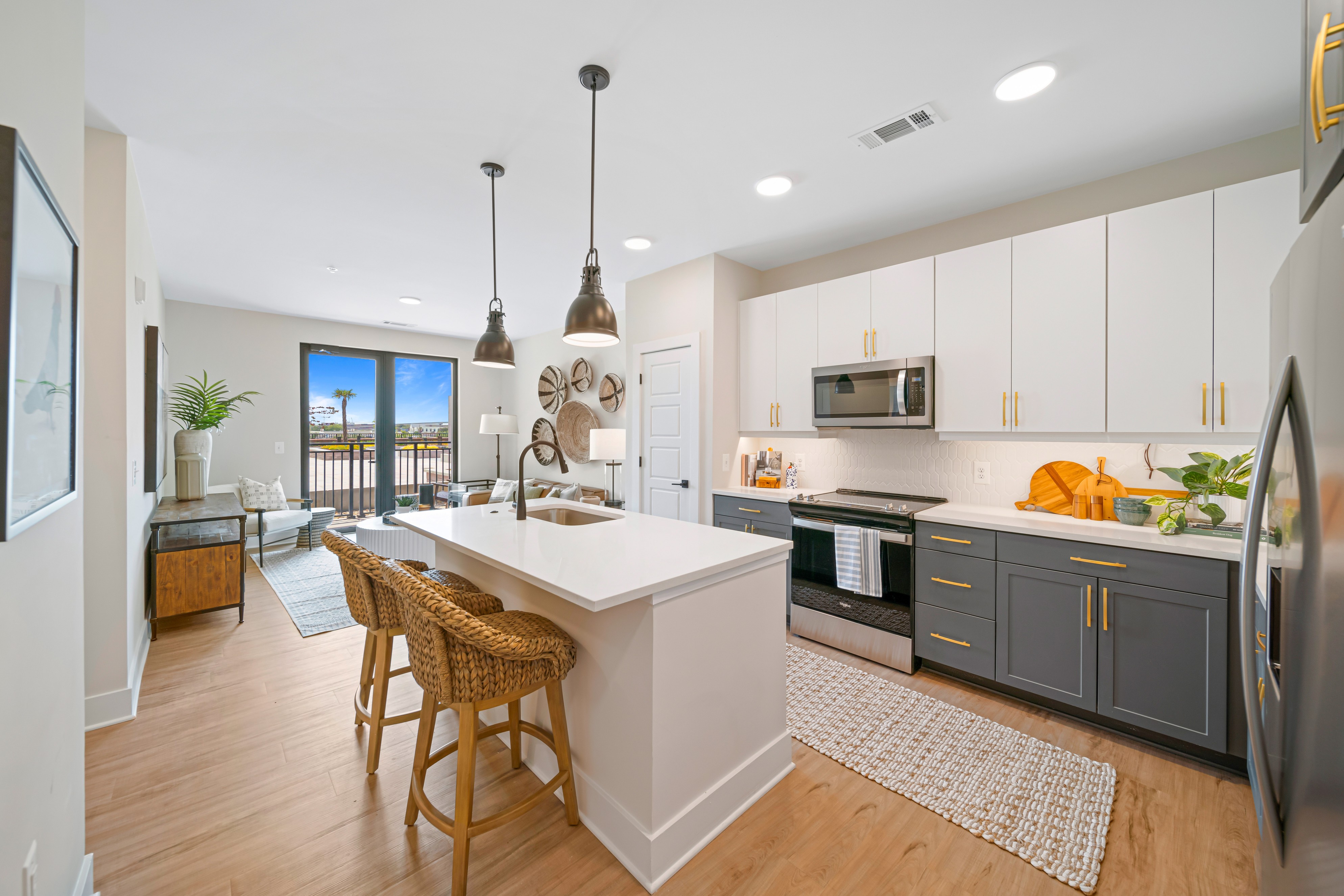 Cormac Charleston Apartments model kitchen