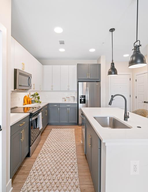 Cormac Apartments kitchen in Charleston, SC